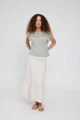 Mandy ist 1,68 und trägt Größe S