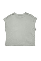 Mandy ist 1,68 und trägt Größe S