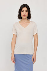 Maren ist 1,75 und trägt Größe S