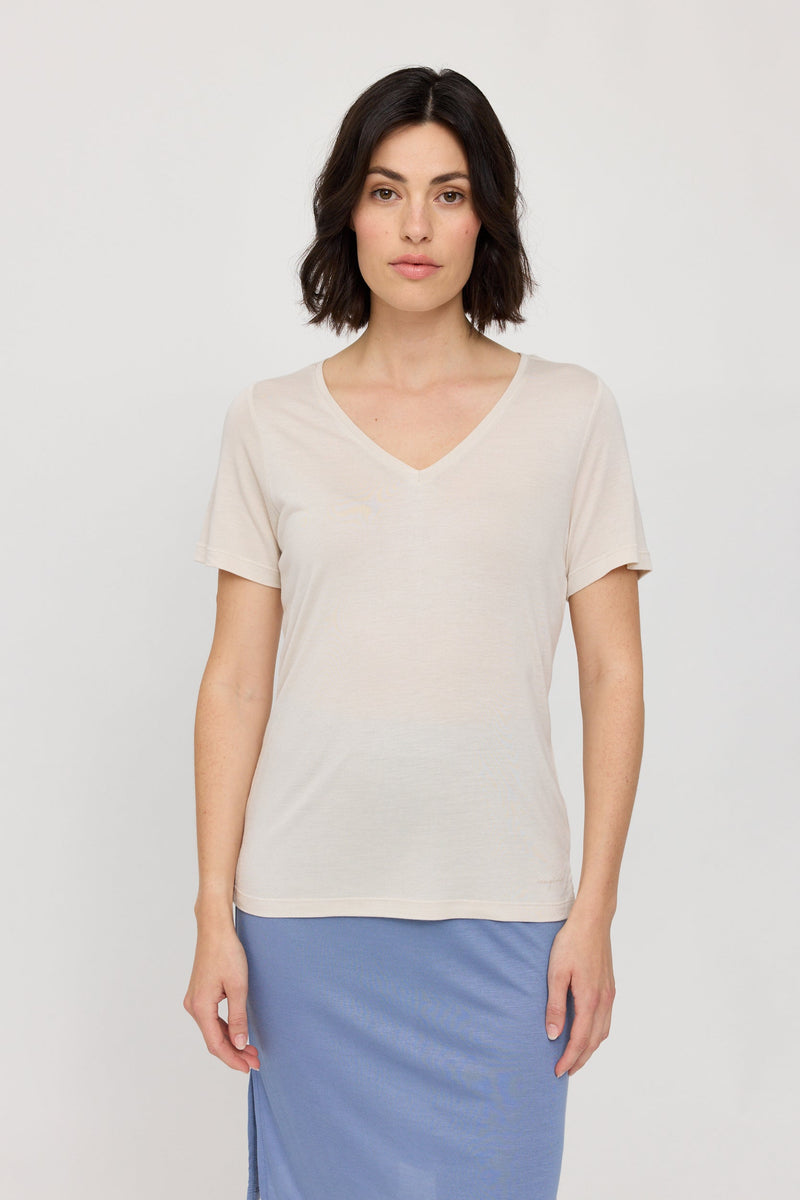 Maren ist 1,75 und trägt Größe S