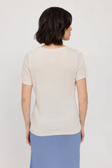 Maren ist 1,75 und trägt Größe S