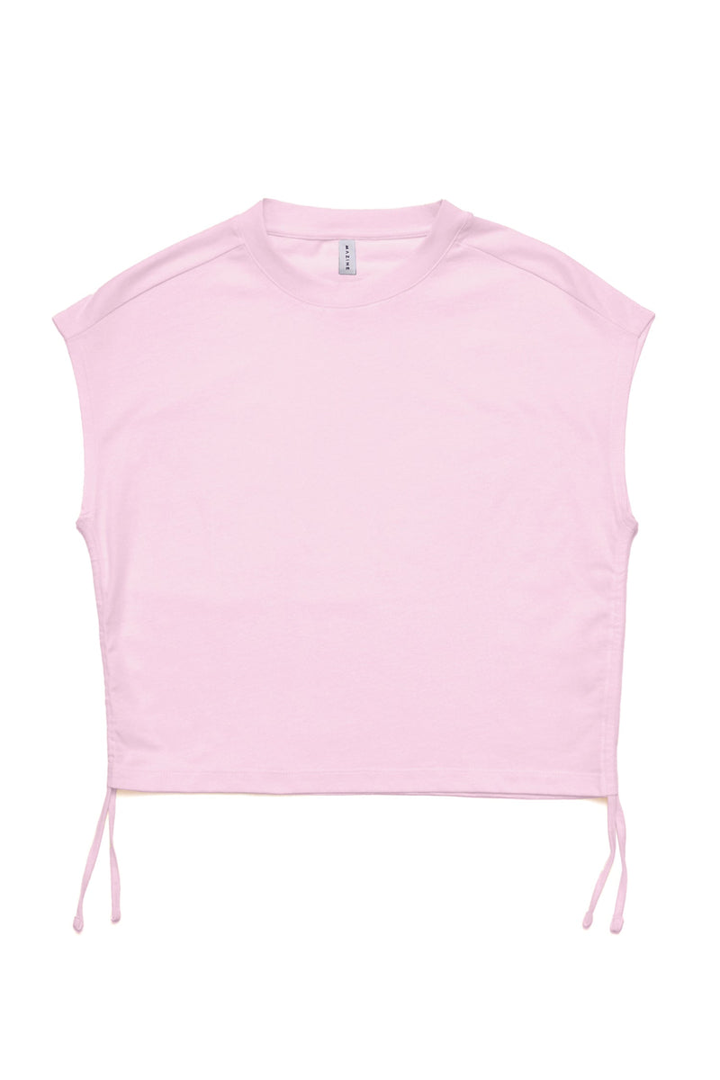 Jade ist 1,75 und trägt Größe S