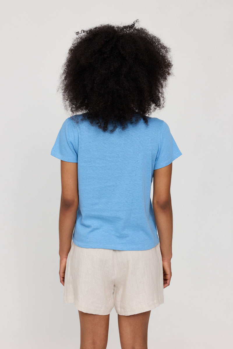 Jade ist 1,75 und trägt Größe S