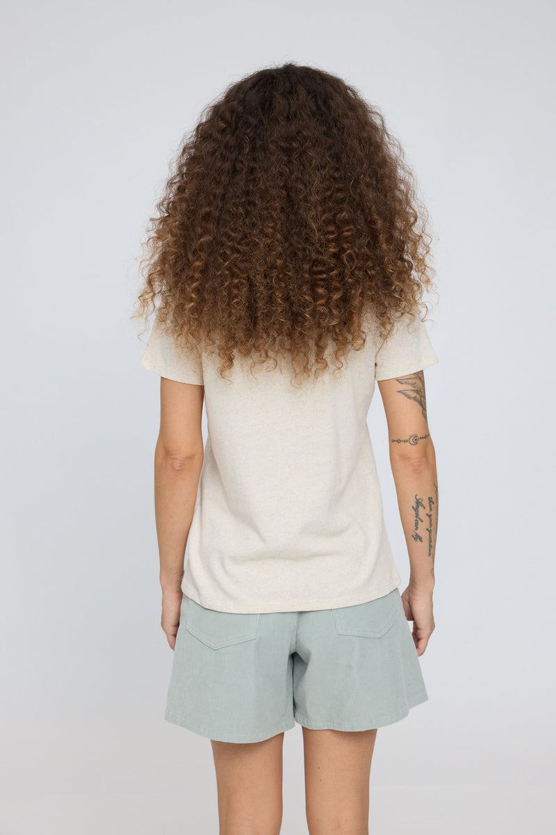 Mandy ist 1,68 und trägt Größe S