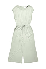 Maren ist 1,75 und trägt Größe S