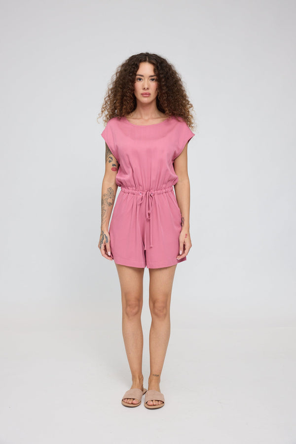 Mandy ist 1,68 und trägt Größe S