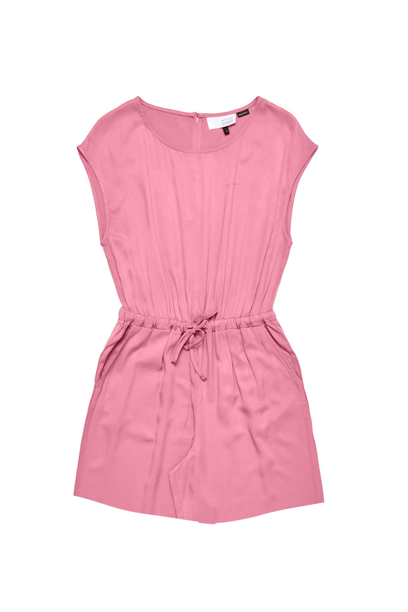 Mandy ist 1,68 und trägt Größe S