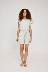 Mandy ist 1,68 und trägt Größe S