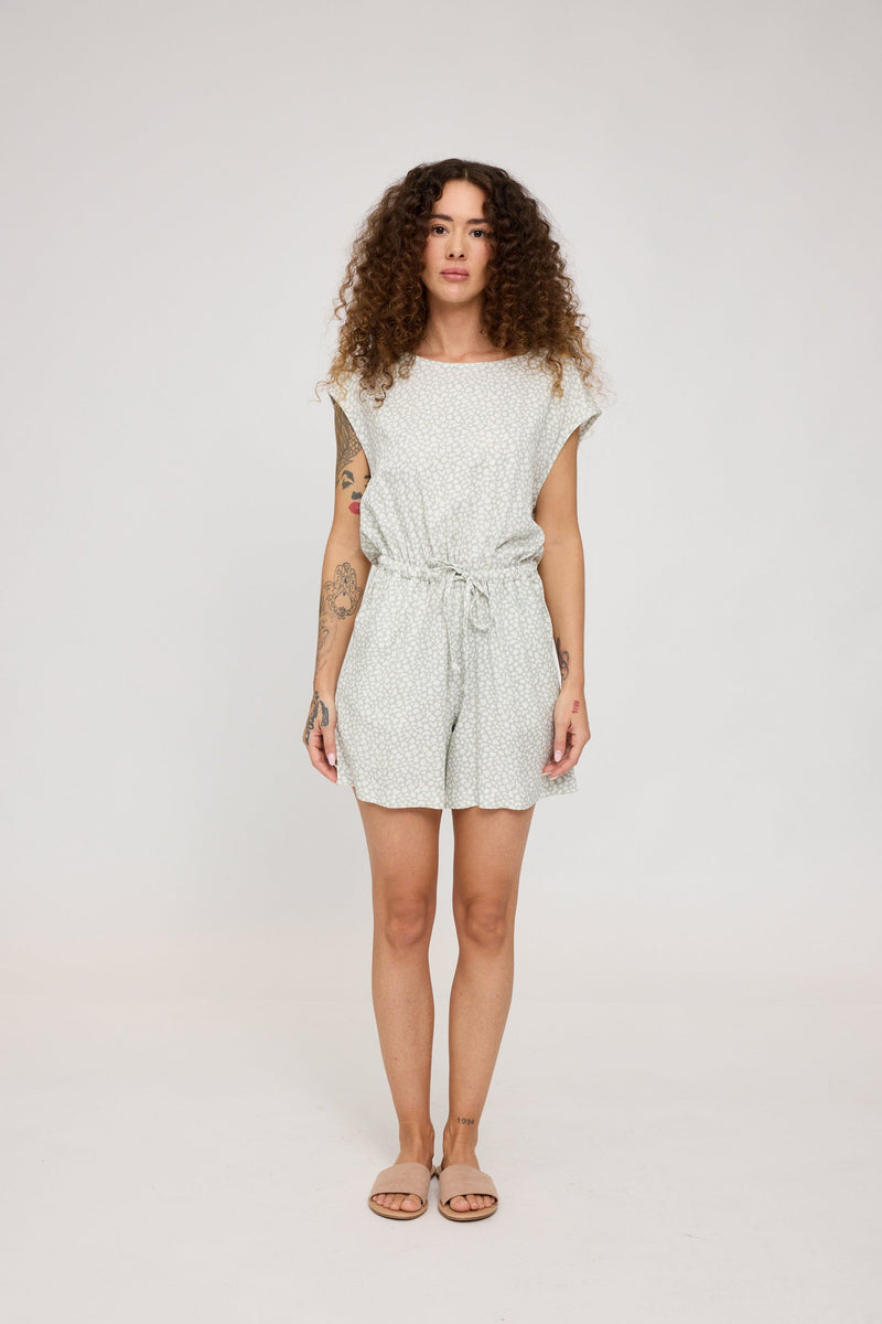 Mandy ist 1,68 und trägt Größe S