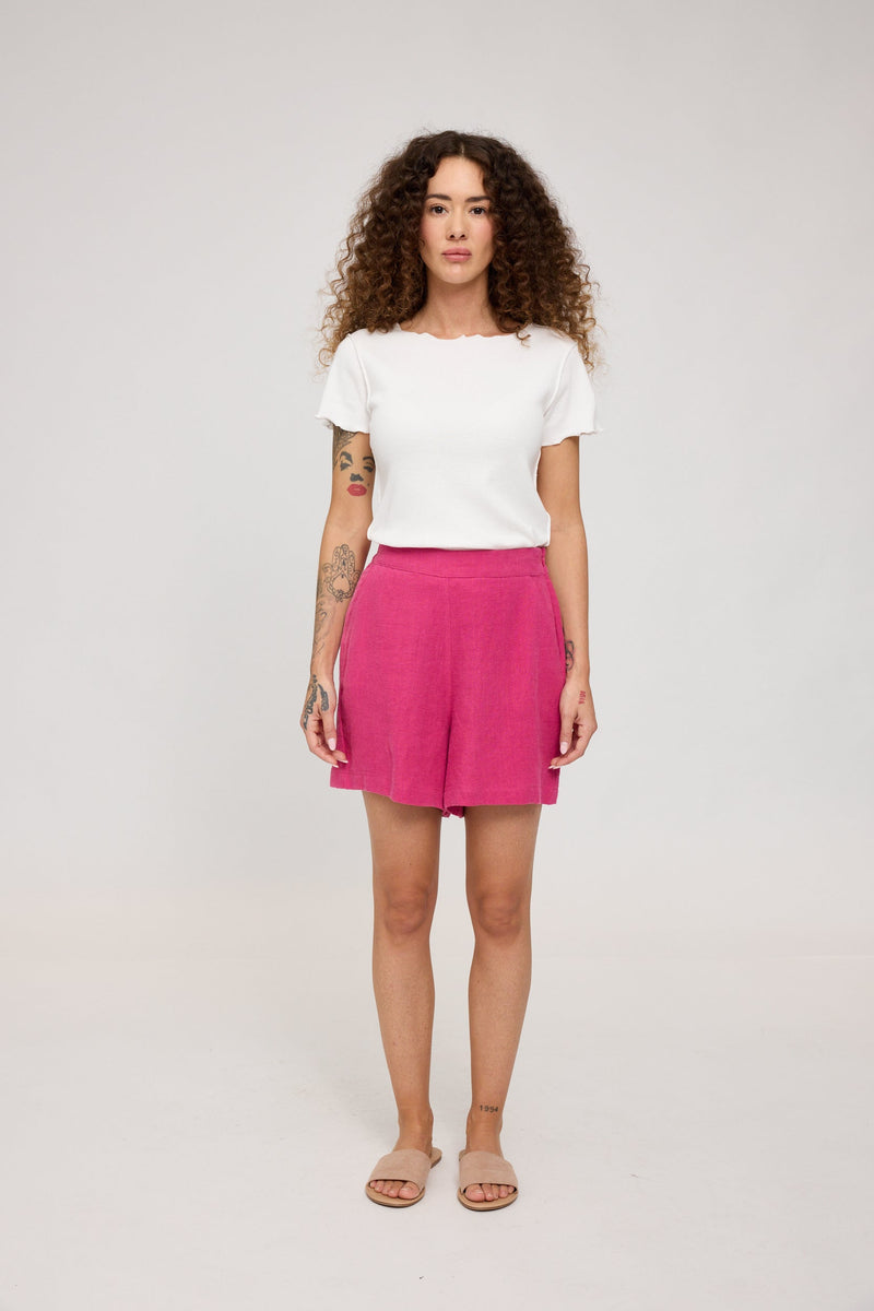 Mandy ist 1,68 und trägt Größe S