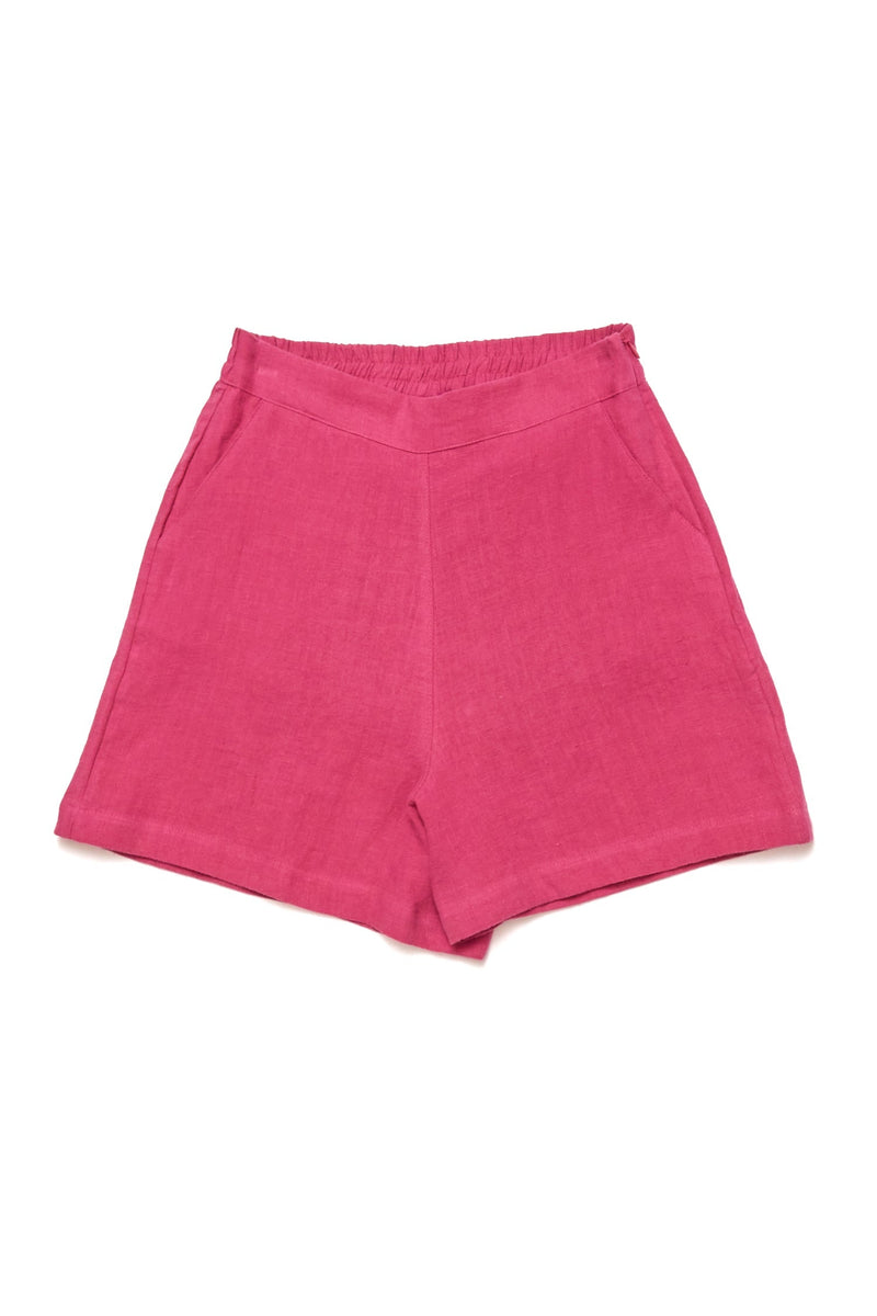 Mandy ist 1,68 und trägt Größe S