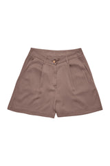 Julia ist 1,78 und trägt Größe S