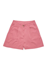 Julia ist 1,78 und trägt Größe S