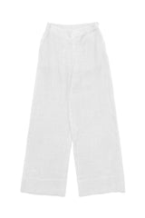 Julia ist 1,78 und trägt Größe S