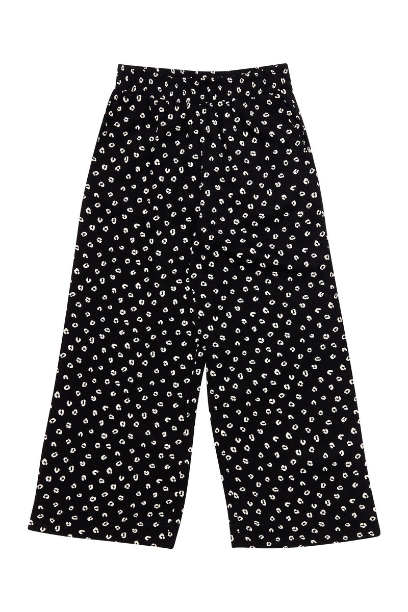 Mandy ist 1,68 und trägt Größe S