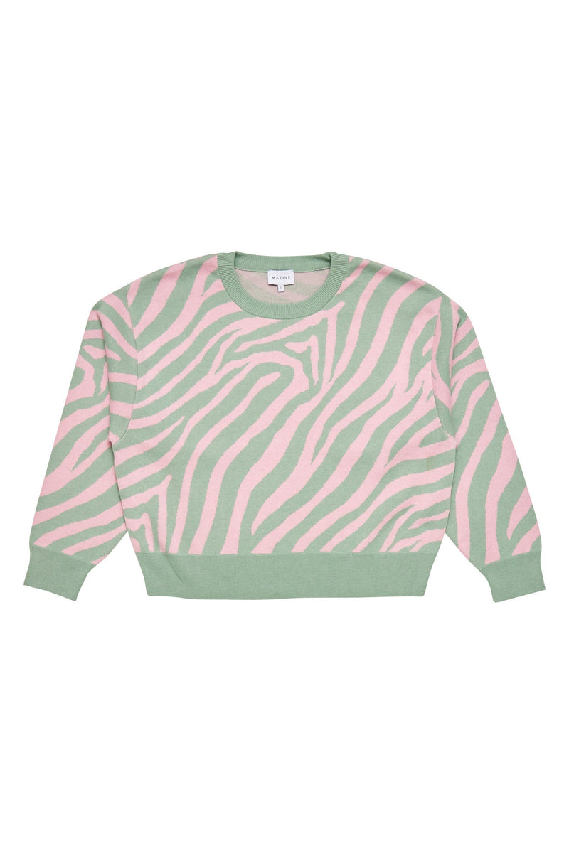 Maren ist 1,75 und trägt Größe S