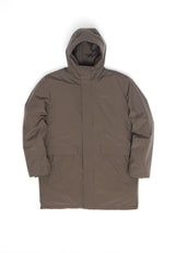 Ben ist 1,85 und trägt Größe L