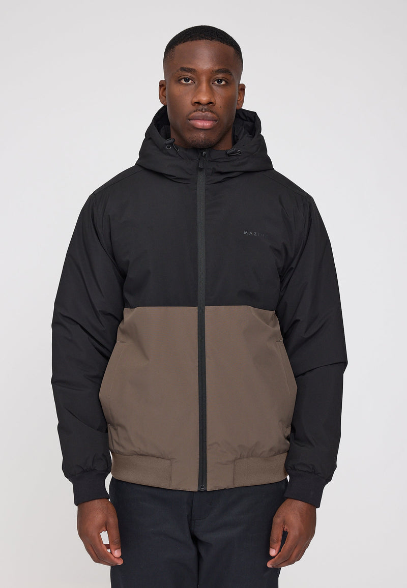 Terence ist 1,90 und trägt Größe L