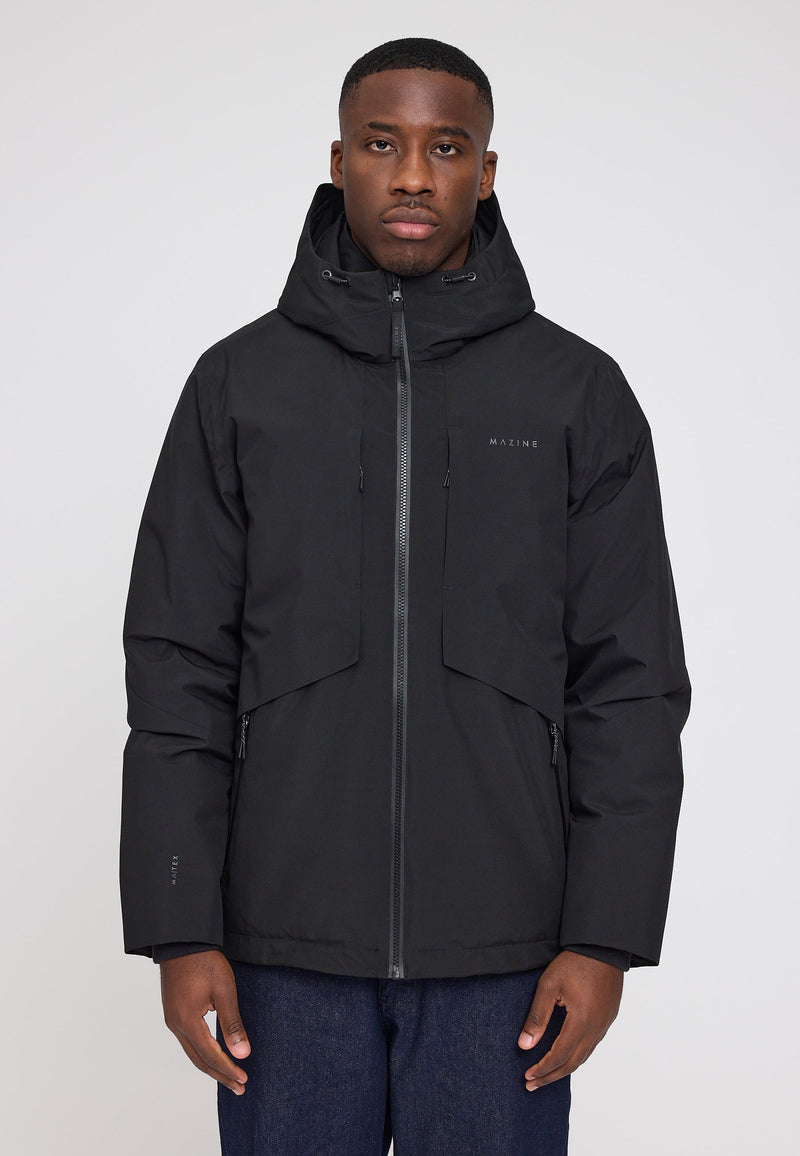 Terence ist 1,90 und trägt Größe L