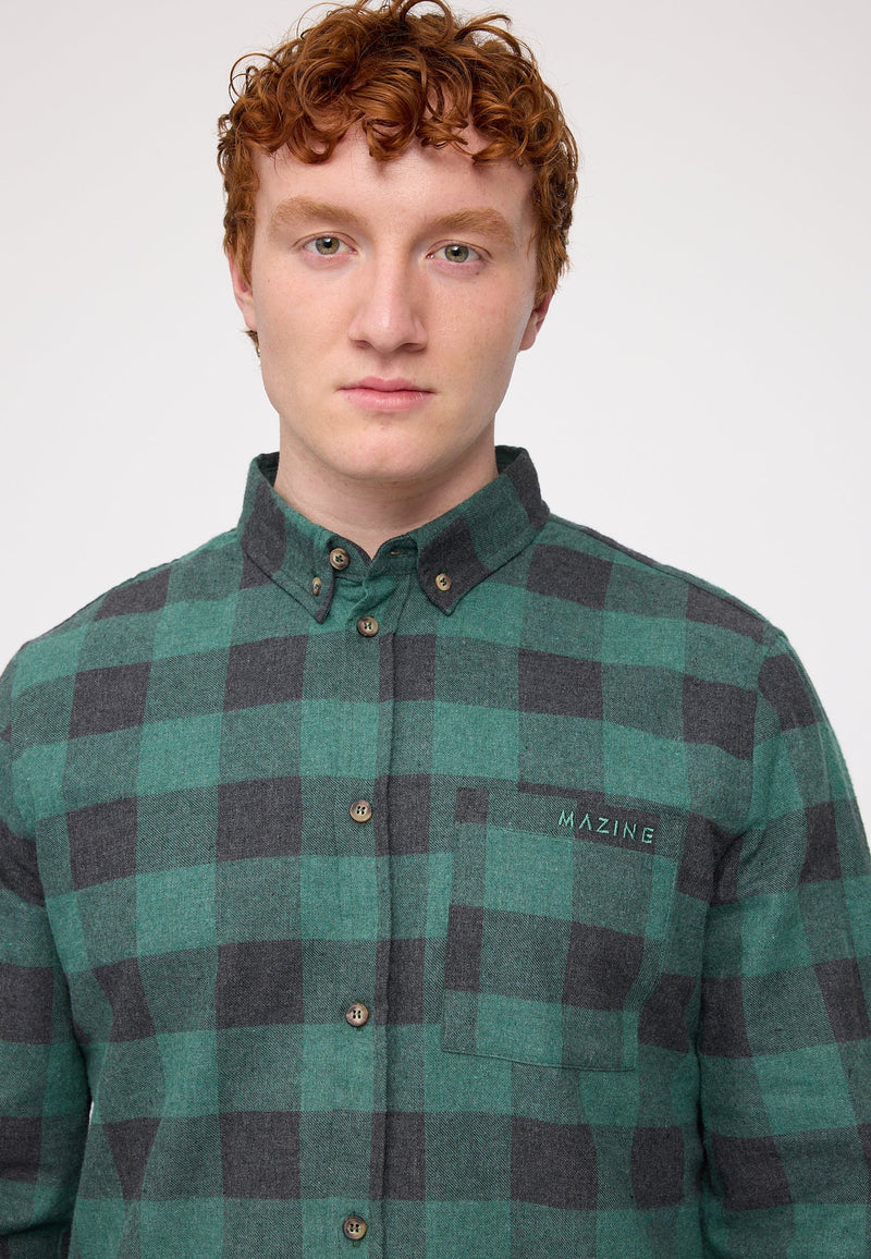 Ben ist 1,85 und trägt Größe L