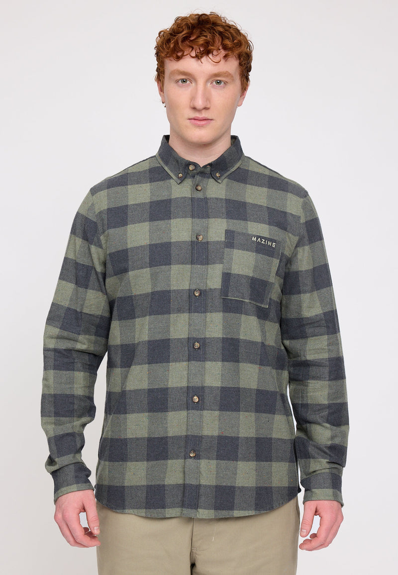 Ben ist 1,85 und trägt Größe L