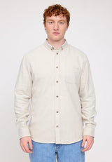 Ben ist 1,85 und trägt Größe L