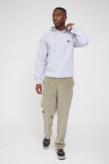 Terence ist 1,90 und trägt Größe L