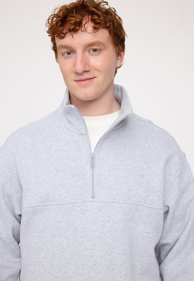 Ben ist 1,85 und trägt Größe L