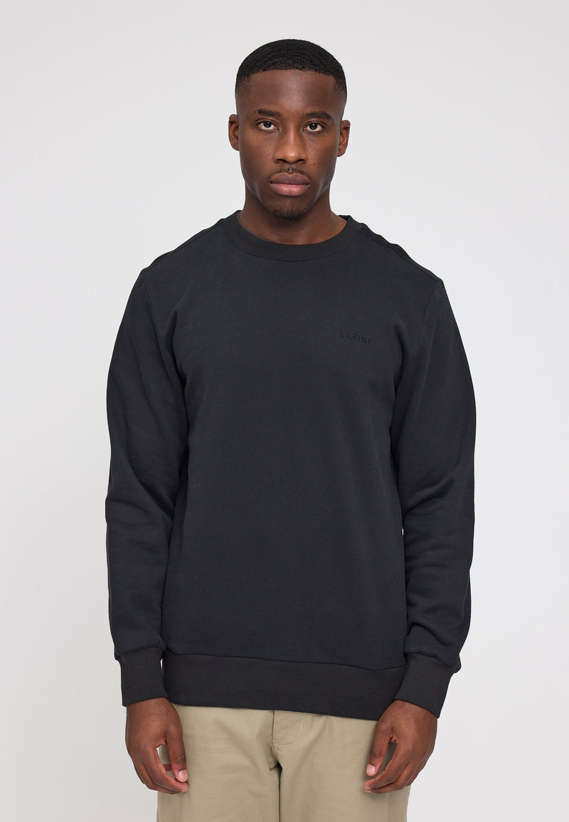 Terence ist 1,90 und trägt Größe L