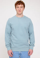 Ben ist 1,85 und trägt Größe L