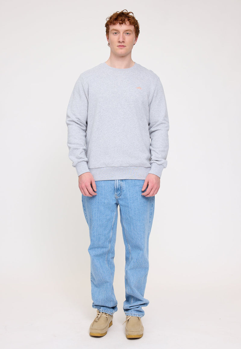 Ben ist 1,85 und trägt Größe L