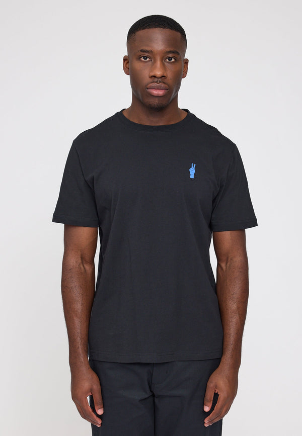 Terence ist 1,90 und trägt Größe L