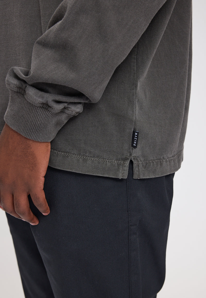 Terence ist 1,90 und trägt Größe L