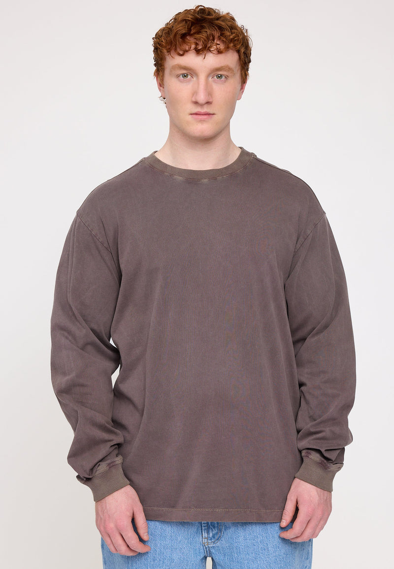 Ben ist 1,85 und trägt Größe L