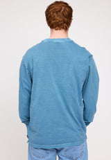 Ben ist 1,85 und trägt Größe L