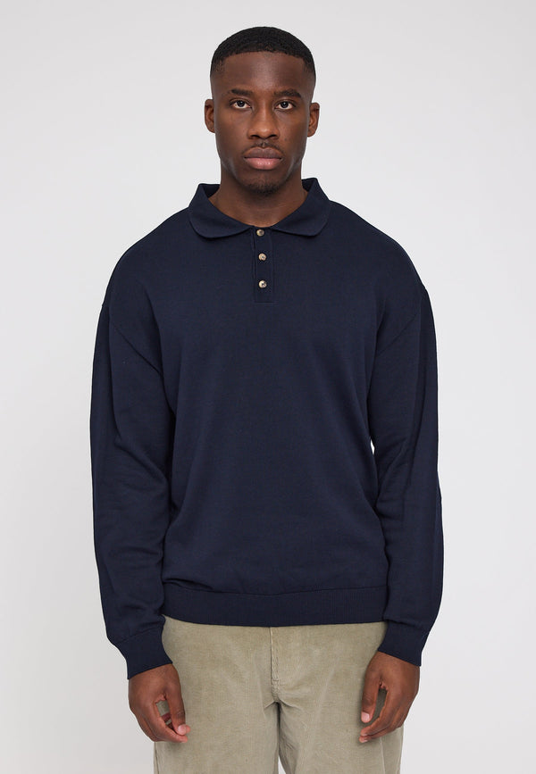 Terence ist 1,90 und trägt Größe L