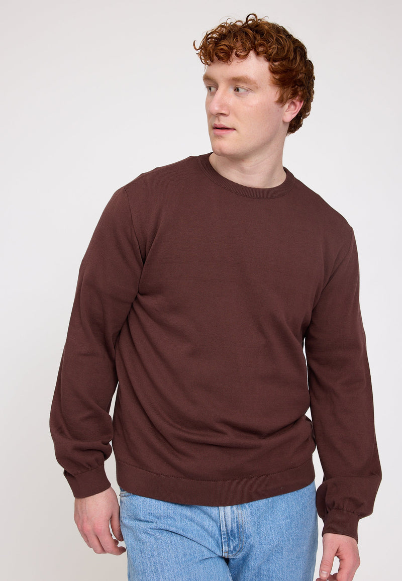 Ben ist 1,85 und trägt Größe L