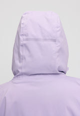 Kate ist 1.75m und trägt Größe S