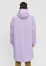 Dominik ist 1.91m und trägt Größe L