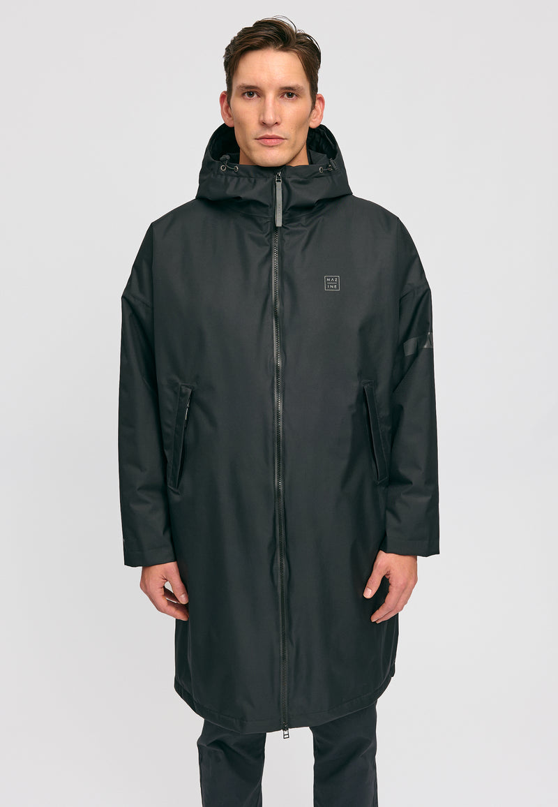 Dominik ist 1.91m und trägt Größe L