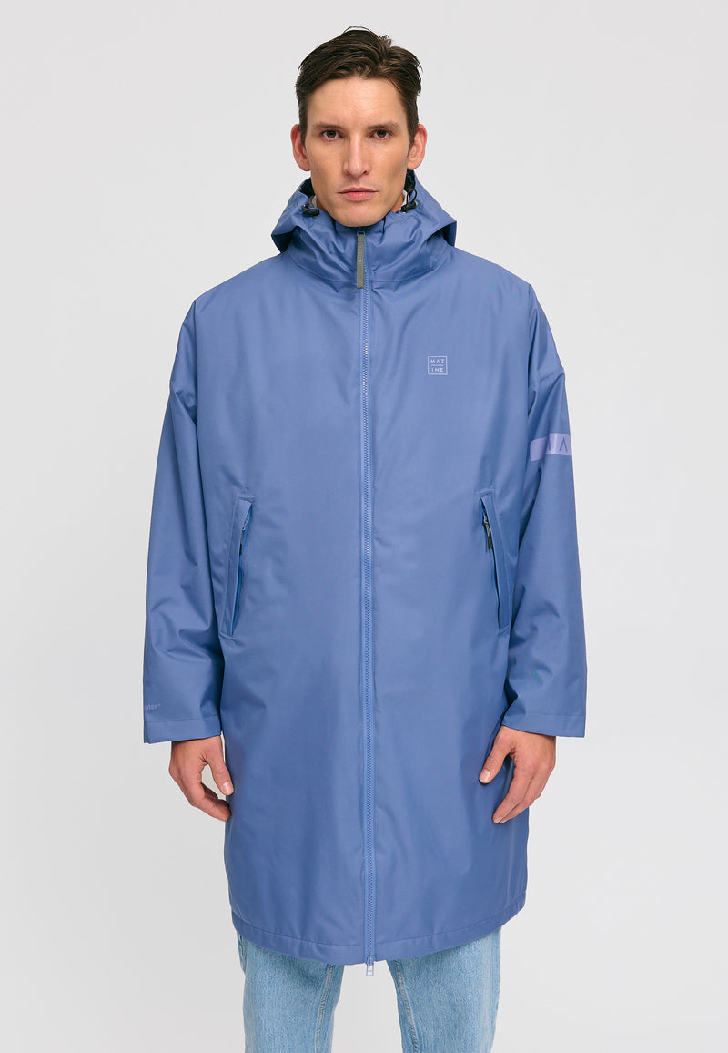 Dominik ist 1.91m und trägt Größe L