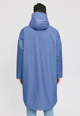 Dominik ist 1.91m und trägt Größe L