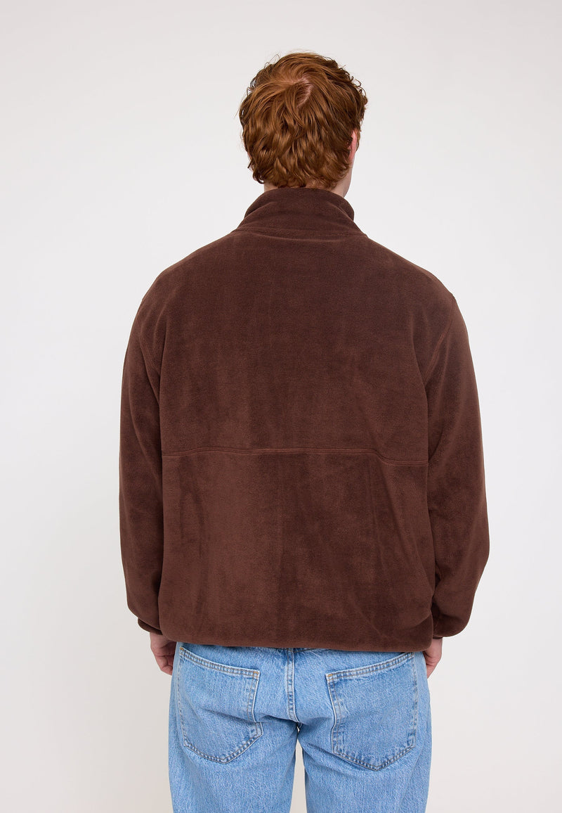 Julia ist 1,78 und trägt Größe S | Ben ist 1,85 und trägt Größe L