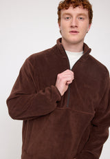 Julia ist 1,78 und trägt Größe S | Ben ist 1,85 und trägt Größe L