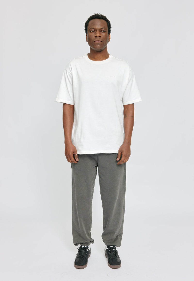 Julia ist 1,78 und trägt Größe S | Ben ist 1,85 und trägt Größe L