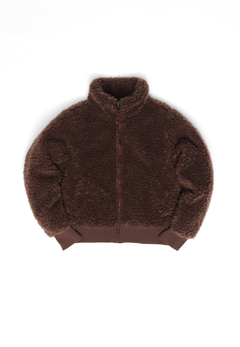 Angelique ist 1,75 und trägt Größe S