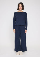 Maren ist 1,75 und trägt Größe S