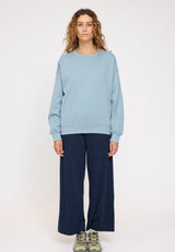 Angelique ist 1,75 und trägt Größe S