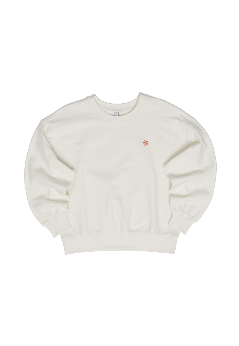 Maren ist 1,75 und trägt Größe S