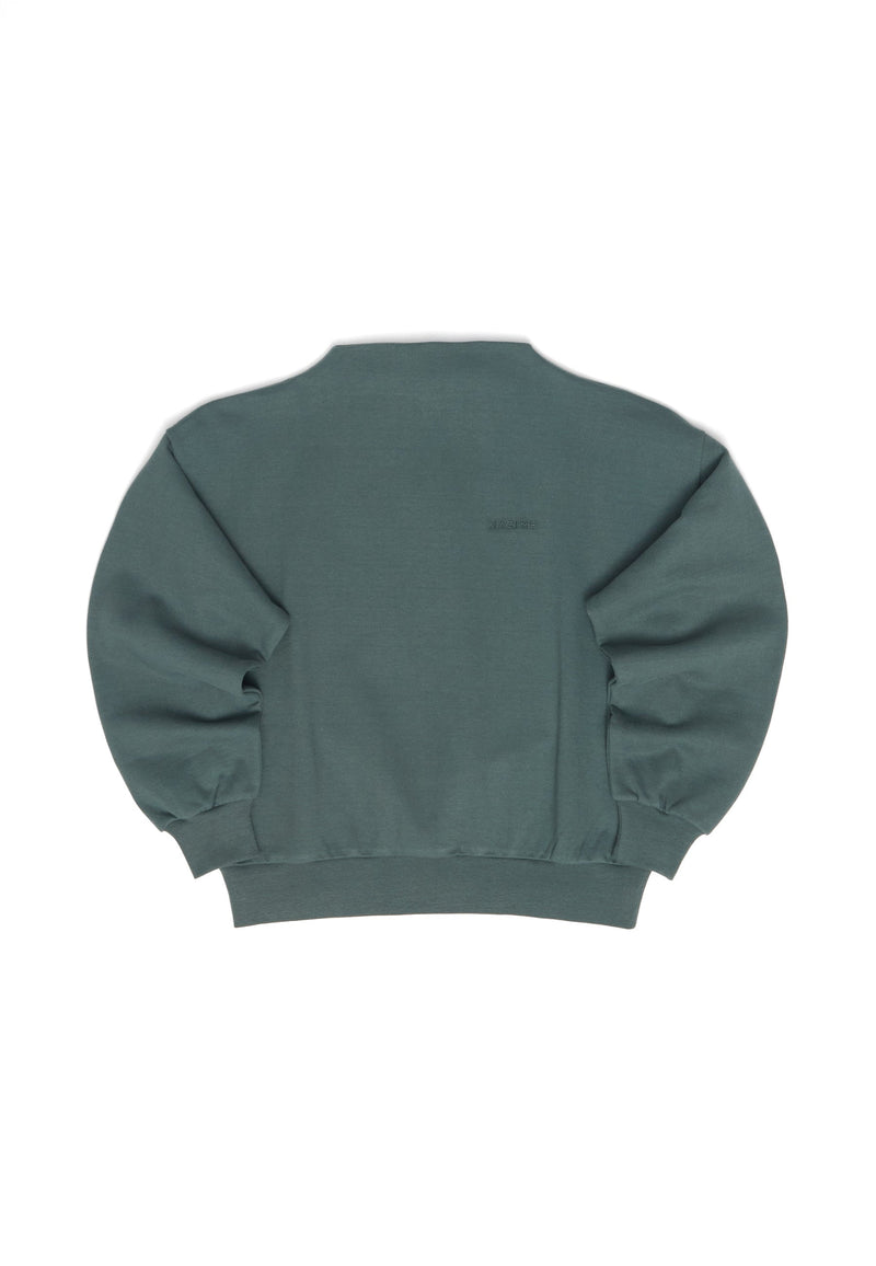 Angelique ist 1,75 und trägt Größe S